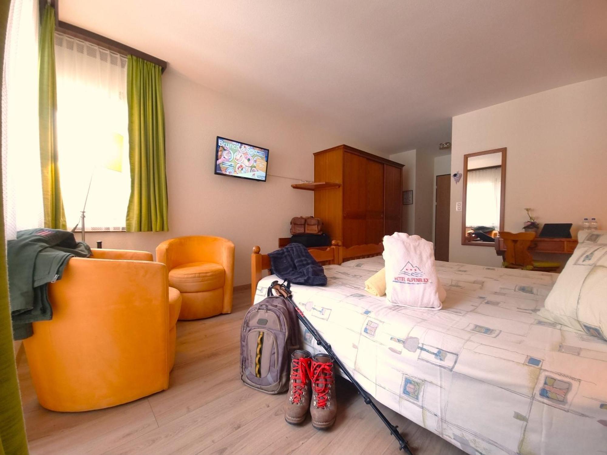Hotel Alpenblick-Leukerbad-Therme Δωμάτιο φωτογραφία