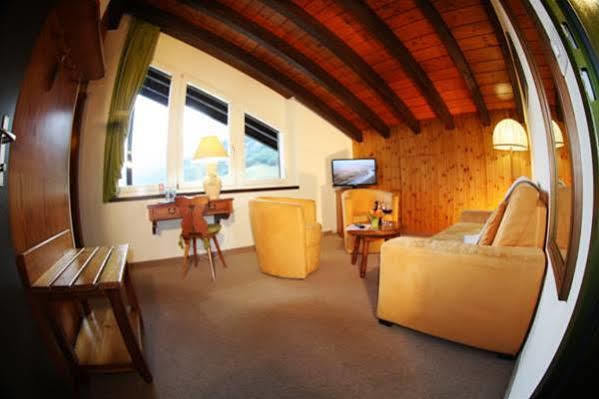 Hotel Alpenblick-Leukerbad-Therme Εξωτερικό φωτογραφία